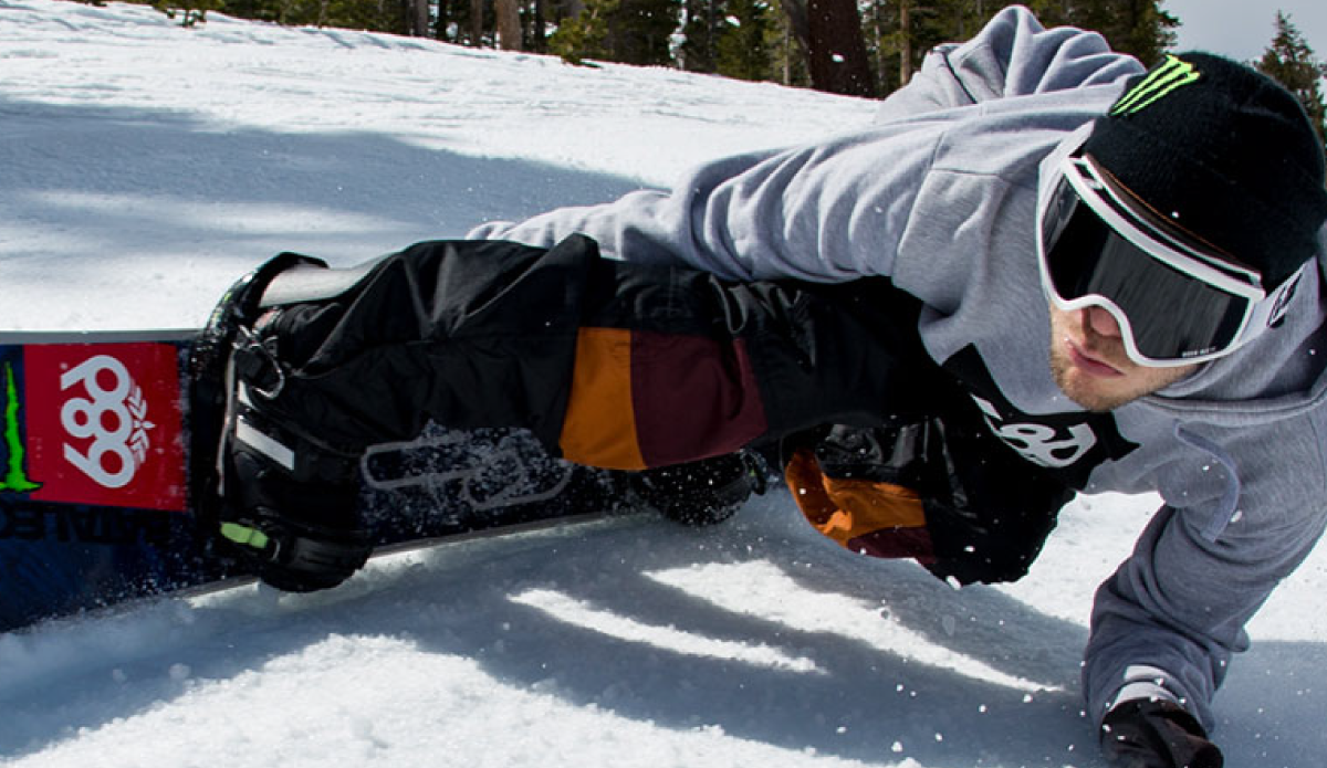 686 Technical Apparel - Pants, Jackets and Outerwear | 686.com Marke 686 Snowboarding